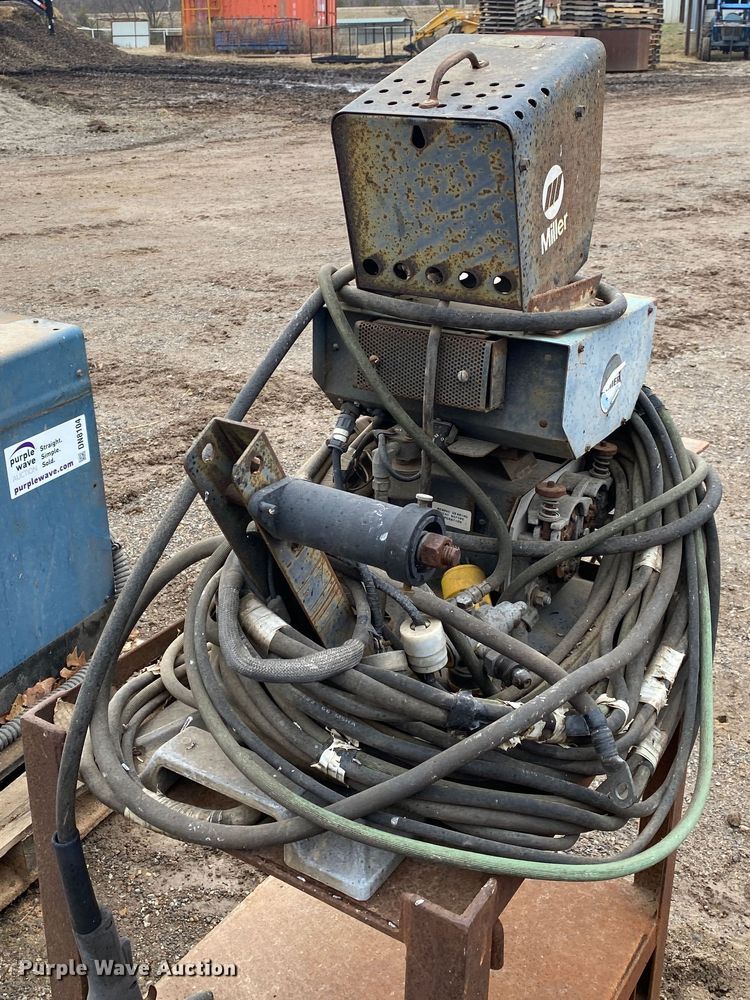 image for item DN8104 Miller Deltaweld 450  welder