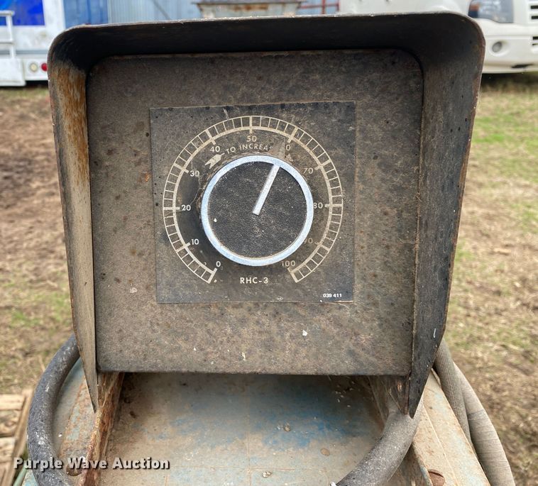 image for item DN8104 Miller Deltaweld 450  welder