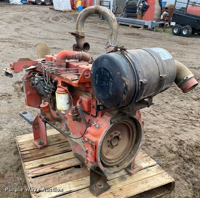 image for item DN8105 1987 Cummins SBT-5.9  engine