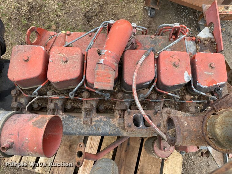 image for item DN8105 1987 Cummins SBT-5.9  engine