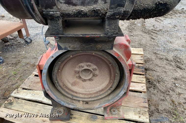 image for item DN8105 1987 Cummins SBT-5.9  engine