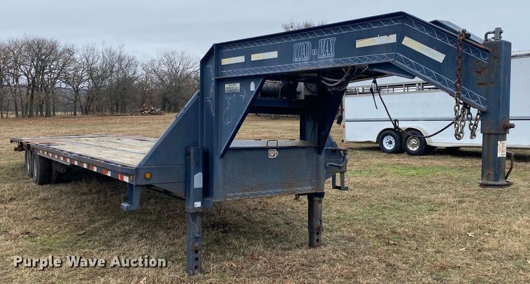 image for item DN8113 2005 Load Max  equipment trailer