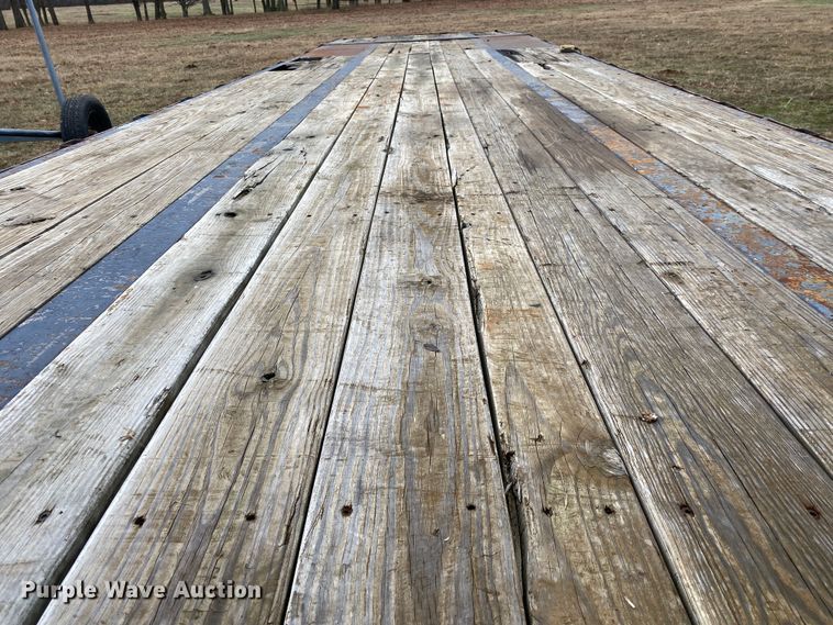 image for item DN8113 2005 Load Max  equipment trailer