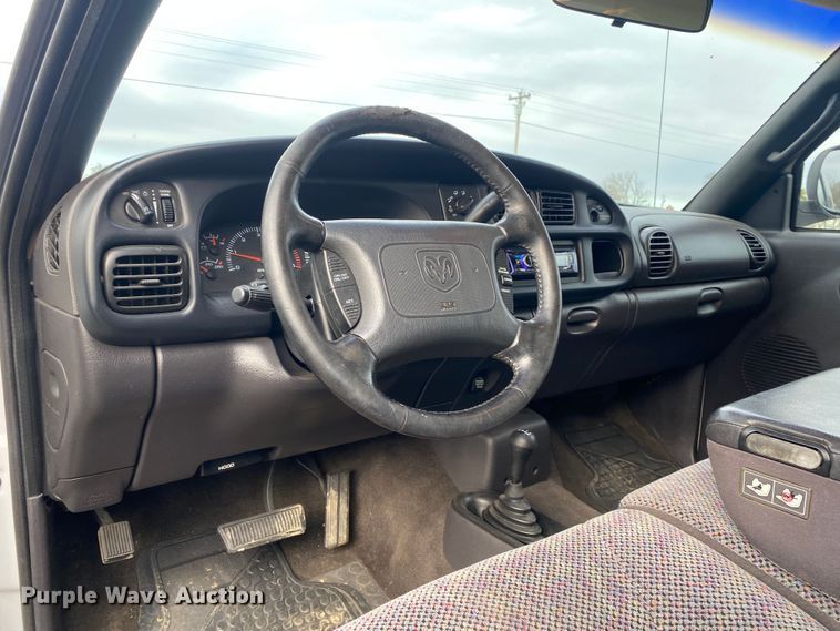 image for item DN8124 2001 Dodge Ram 1500  Quad Cab pickup truck