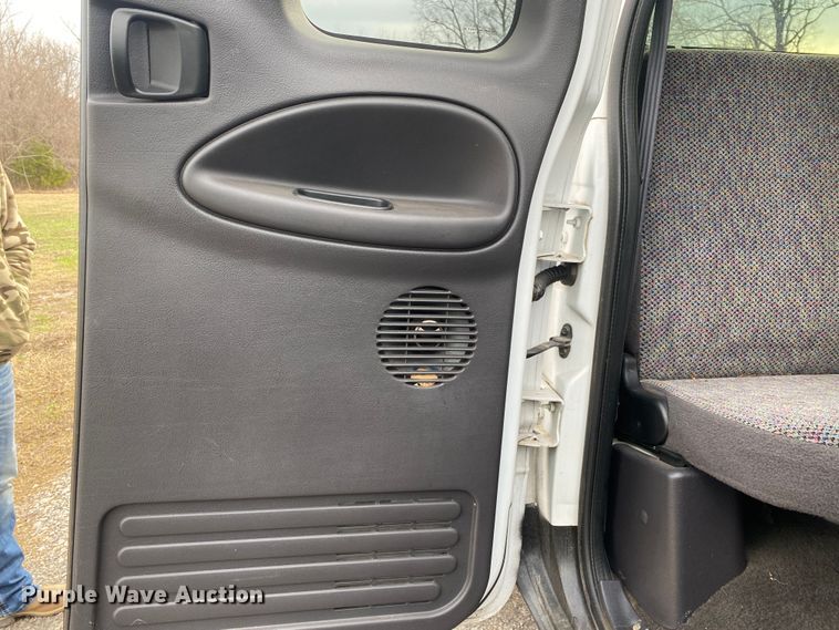 image for item DN8124 2001 Dodge Ram 1500  Quad Cab pickup truck