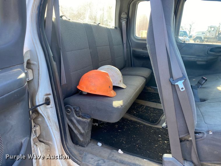 image for item DN8131 2002 Ford F150  SuperCab pickup truck