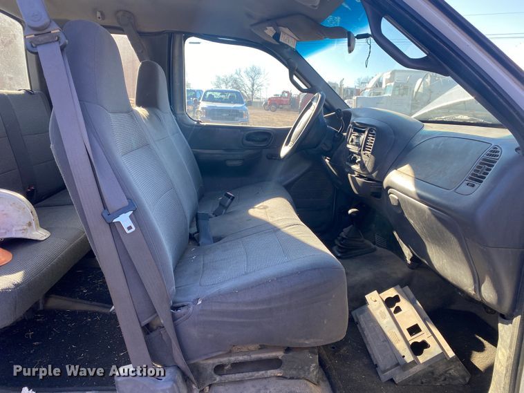 image for item DN8131 2002 Ford F150  SuperCab pickup truck