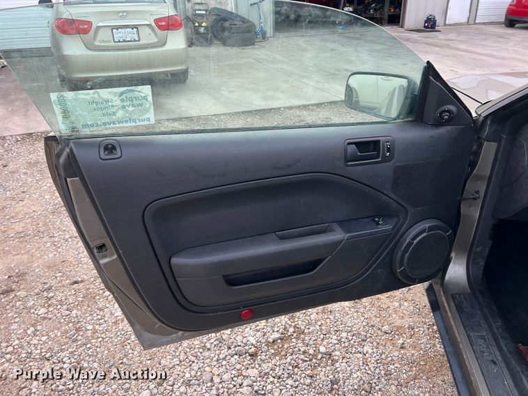 image for item DP0002 2005 Ford Mustang