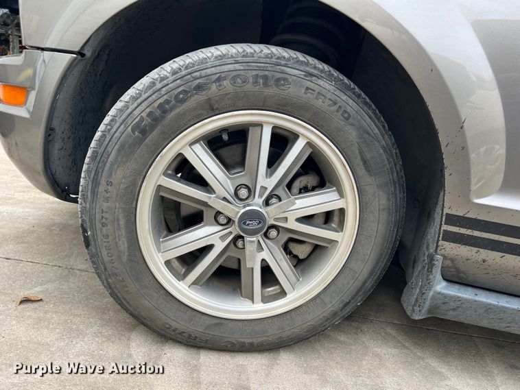 image for item DP0002 2005 Ford Mustang