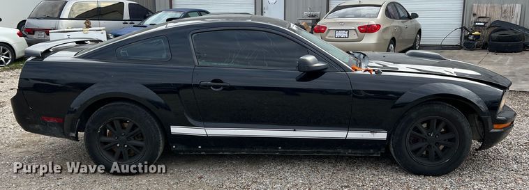 image for item DP0003 2005 Ford Mustang