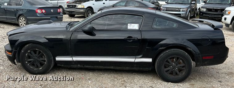 image for item DP0003 2005 Ford Mustang