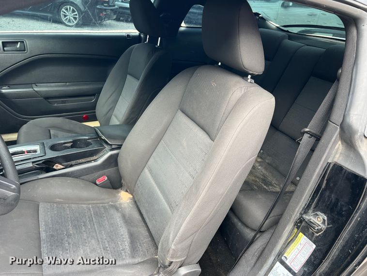 image for item DP0003 2005 Ford Mustang