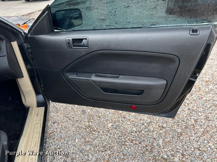 image for item DP0003 2005 Ford Mustang