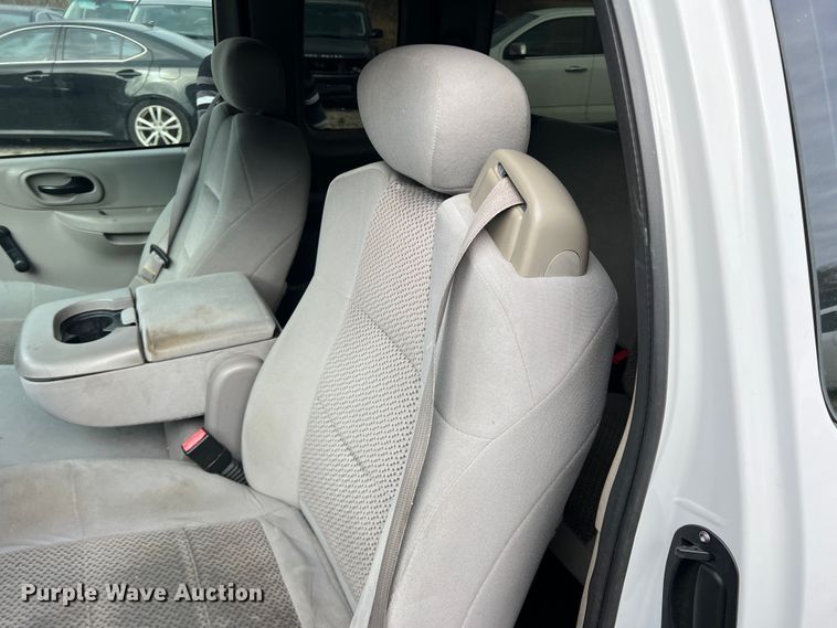 image for item DP0005 2003 Ford F150  SuperCab pickup truck