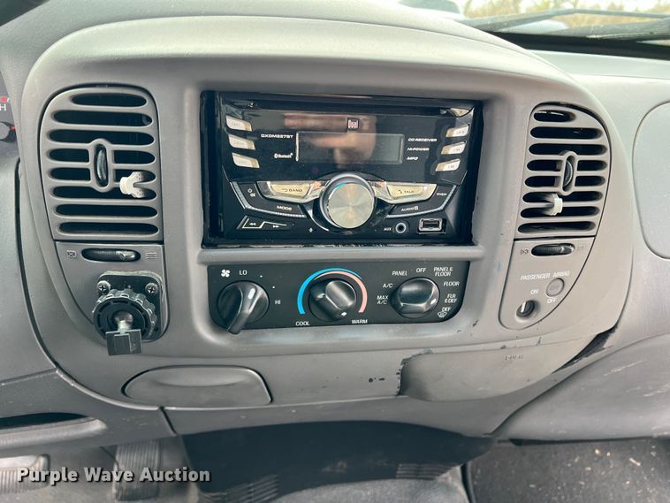 image for item DP0005 2003 Ford F150  SuperCab pickup truck