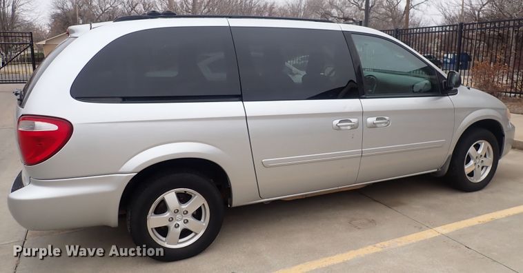 image for item DQ5051 2006 Dodge Grand Caravan  van