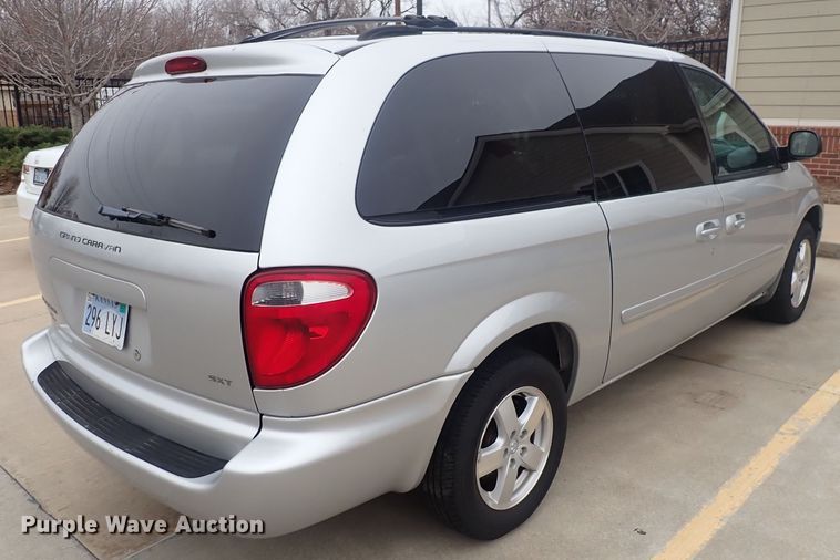 image for item DQ5051 2006 Dodge Grand Caravan  van