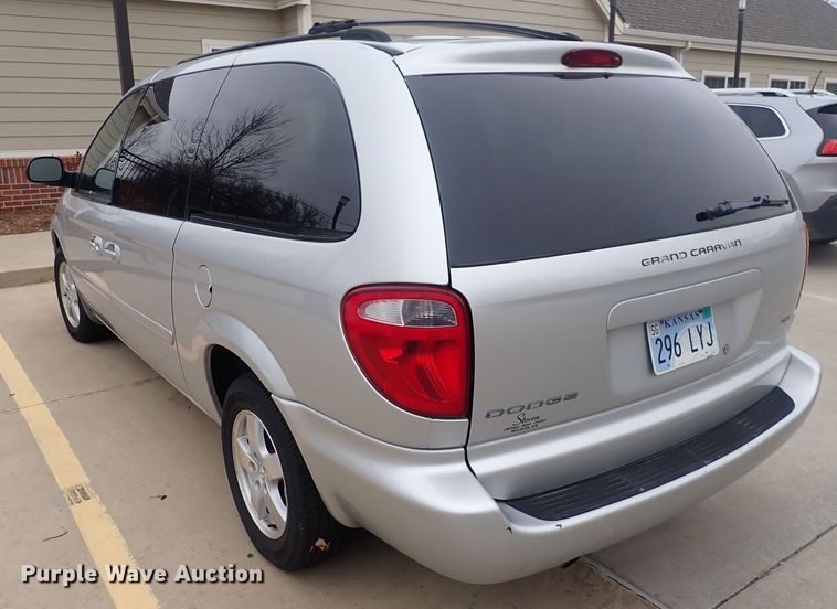 image for item DQ5051 2006 Dodge Grand Caravan  van