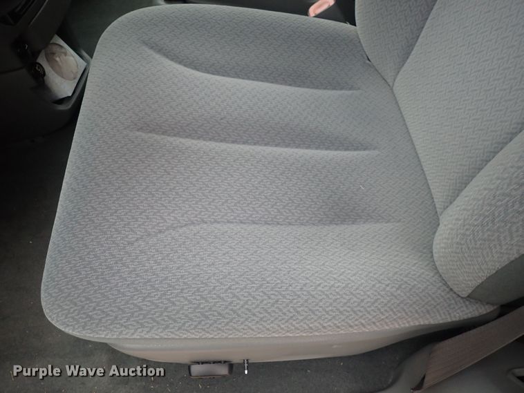 image for item DQ5051 2006 Dodge Grand Caravan  van