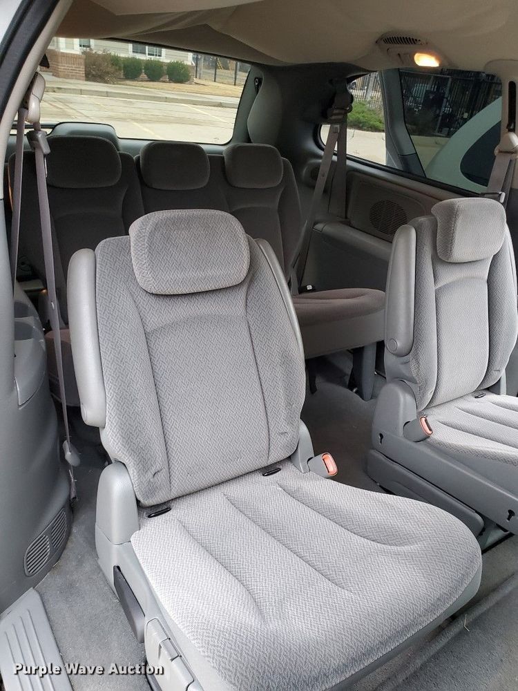 image for item DQ5051 2006 Dodge Grand Caravan  van