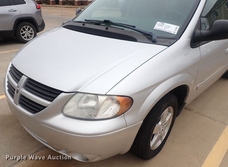 image for item DQ5051 2006 Dodge Grand Caravan  van