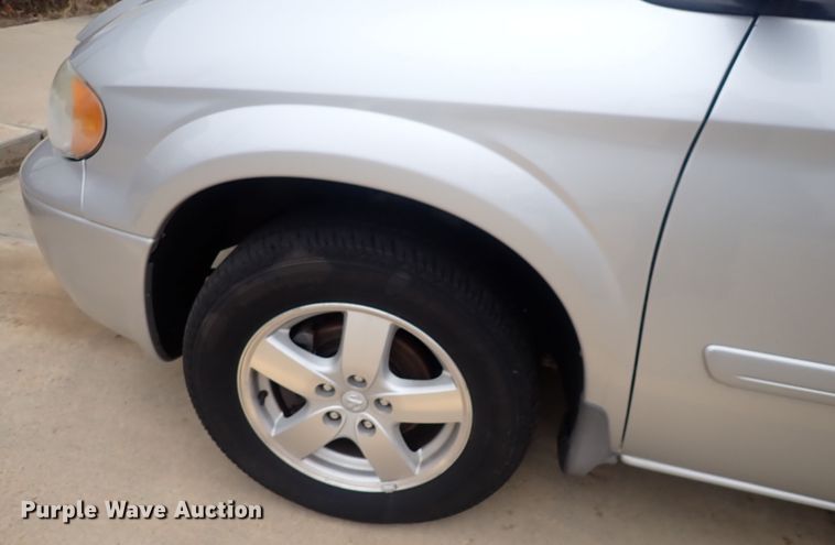 image for item DQ5051 2006 Dodge Grand Caravan  van