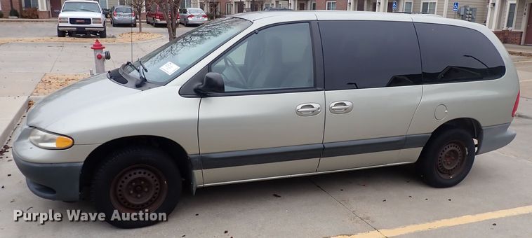 image for item DQ5052 2000 Dodge Grand Caravan  van