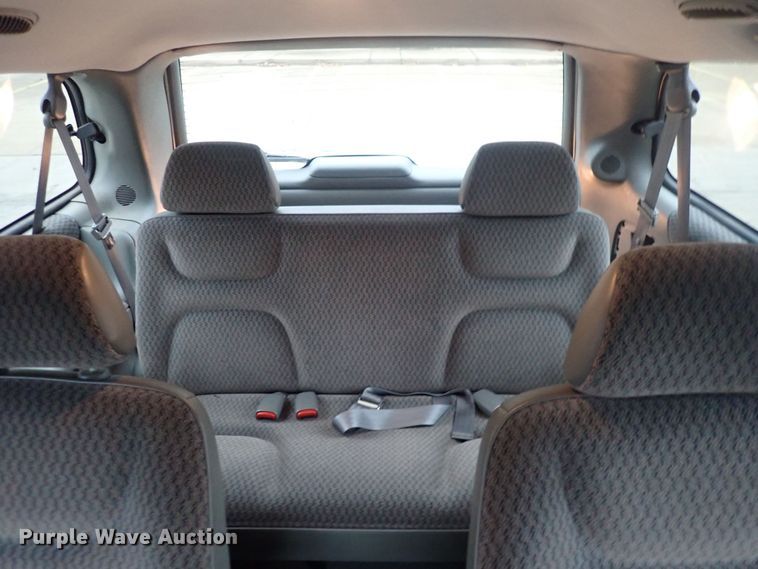 image for item DQ5052 2000 Dodge Grand Caravan  van