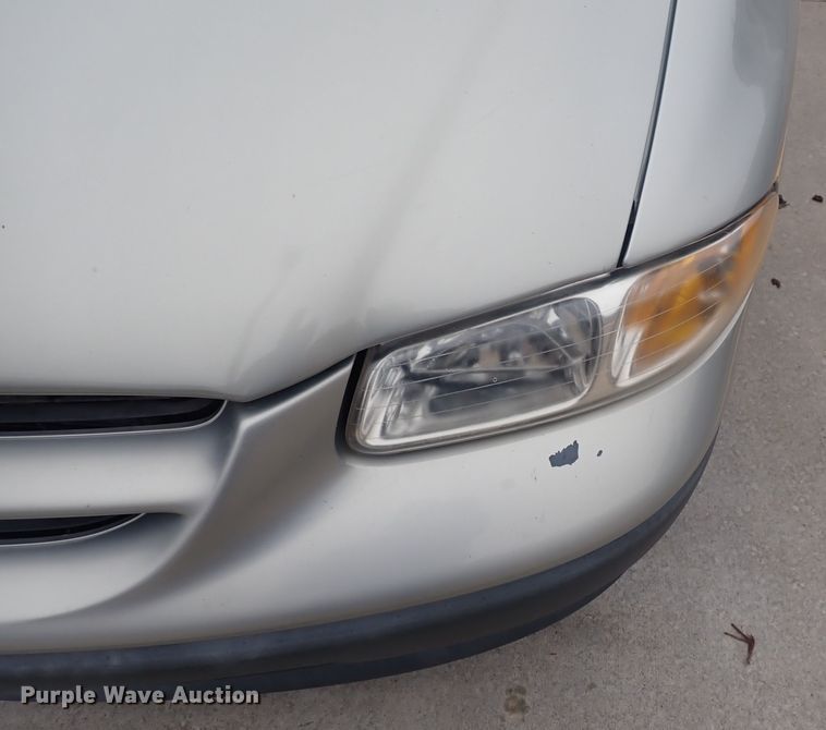 image for item DQ5052 2000 Dodge Grand Caravan  van