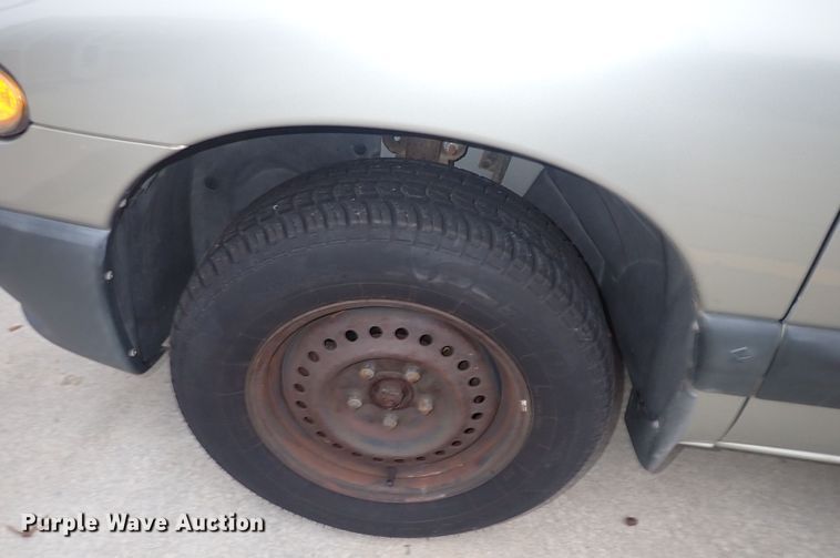 image for item DQ5052 2000 Dodge Grand Caravan  van