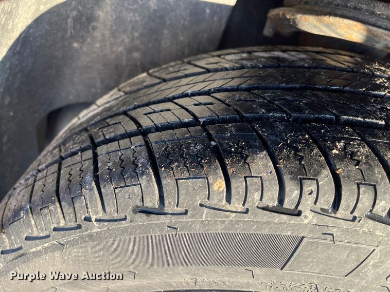 image for item DR7423 2004 Pontiac Grand Prix