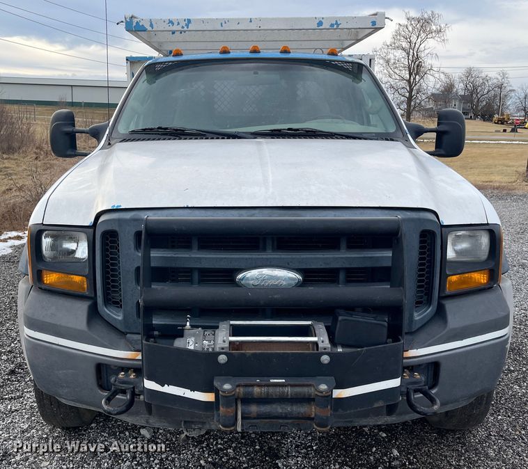 image for item DR7427 2007 Ford F550 Super Duty  Crew Cab utility / service truck