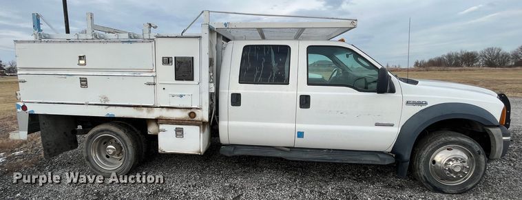 image for item DR7427 2007 Ford F550 Super Duty  Crew Cab utility / service truck
