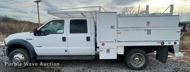 image for item DR7427 2007 Ford F550 Super Duty  Crew Cab utility / service truck