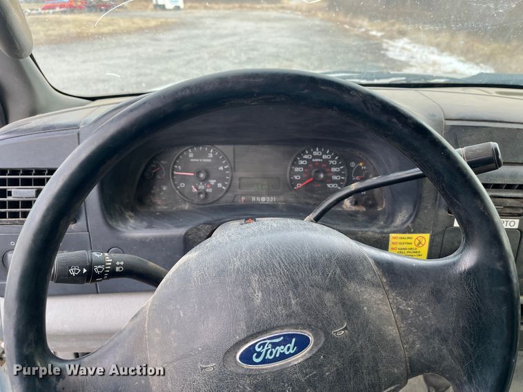 image for item DR7427 2007 Ford F550 Super Duty  Crew Cab utility / service truck