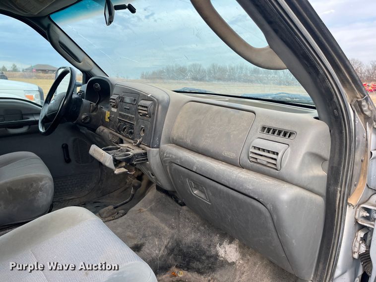 image for item DR7427 2007 Ford F550 Super Duty  Crew Cab utility / service truck