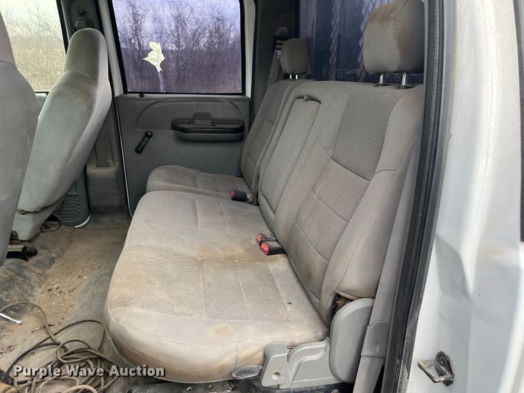 image for item DR7427 2007 Ford F550 Super Duty  Crew Cab utility / service truck