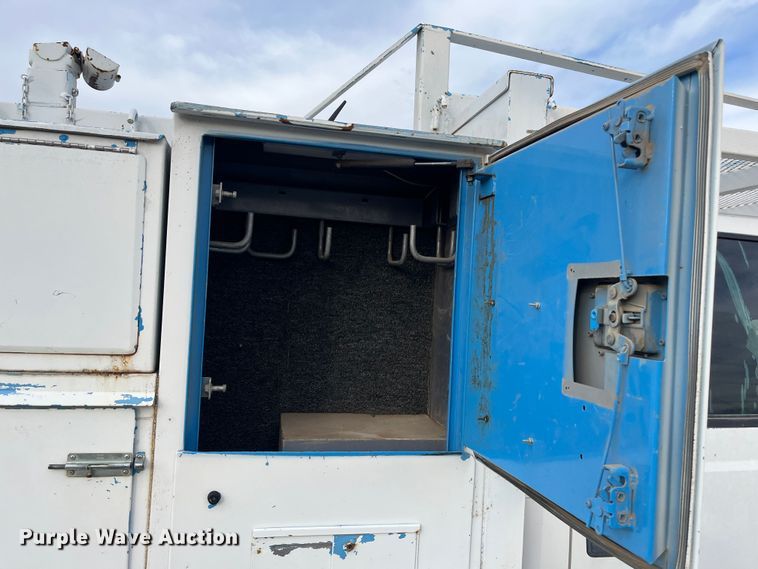 image for item DR7427 2007 Ford F550 Super Duty  Crew Cab utility / service truck