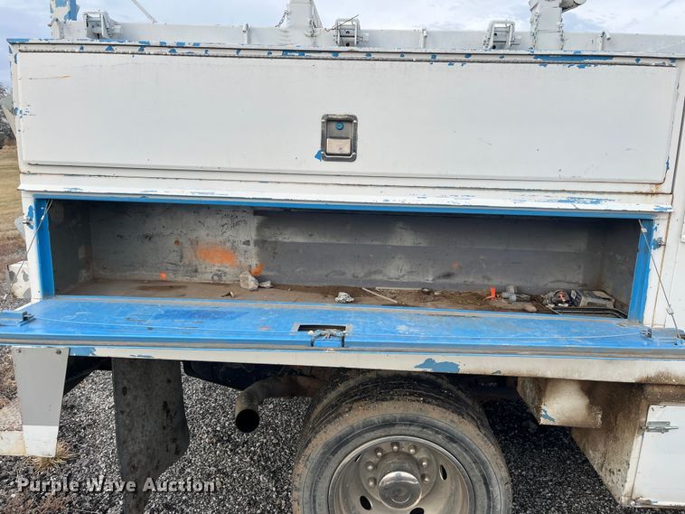 image for item DR7427 2007 Ford F550 Super Duty  Crew Cab utility / service truck