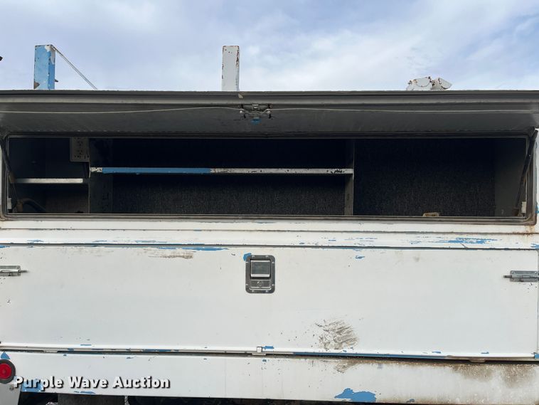 image for item DR7427 2007 Ford F550 Super Duty  Crew Cab utility / service truck