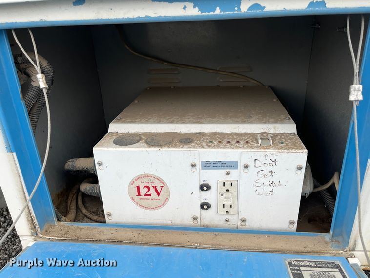 image for item DR7427 2007 Ford F550 Super Duty  Crew Cab utility / service truck