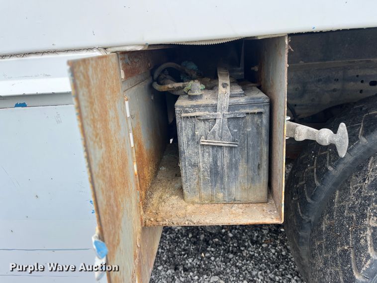 image for item DR7427 2007 Ford F550 Super Duty  Crew Cab utility / service truck