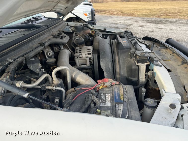 image for item DR7427 2007 Ford F550 Super Duty  Crew Cab utility / service truck