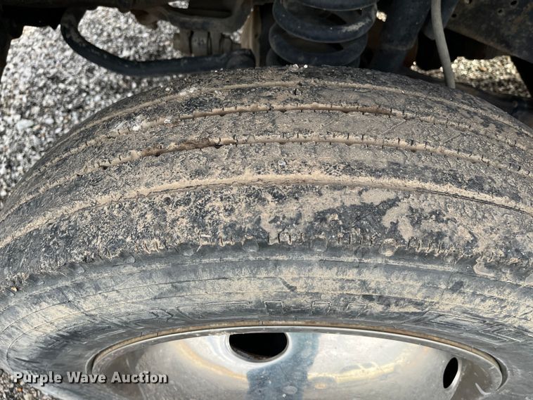 image for item DR7427 2007 Ford F550 Super Duty  Crew Cab utility / service truck