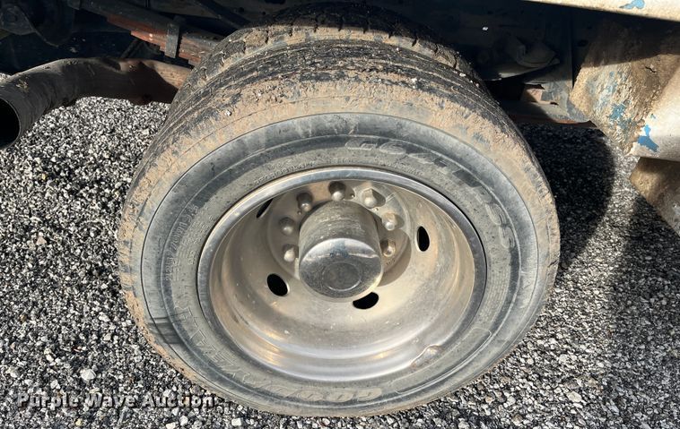 image for item DR7427 2007 Ford F550 Super Duty  Crew Cab utility / service truck