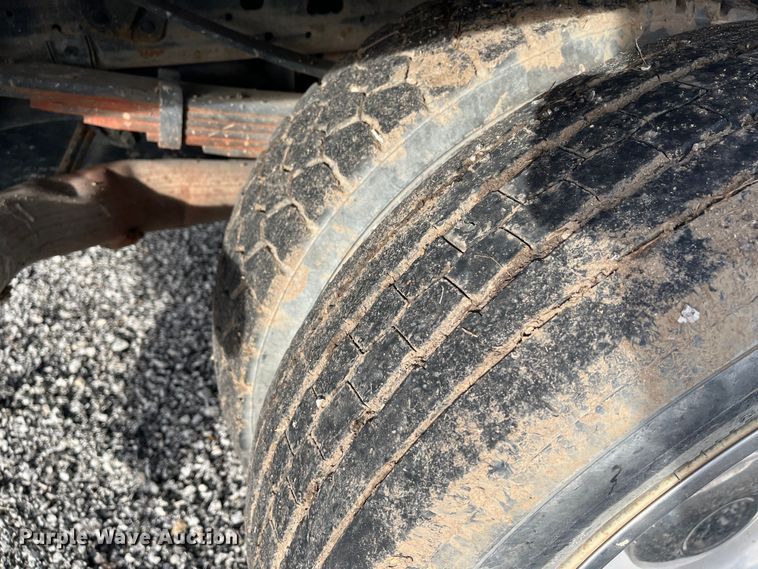 image for item DR7427 2007 Ford F550 Super Duty  Crew Cab utility / service truck