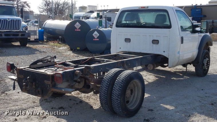 image for item DR8065 2014 Ford F450 Super Duty XL  truck cab and chassis