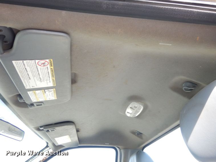 image for item DR8065 2014 Ford F450 Super Duty XL  truck cab and chassis