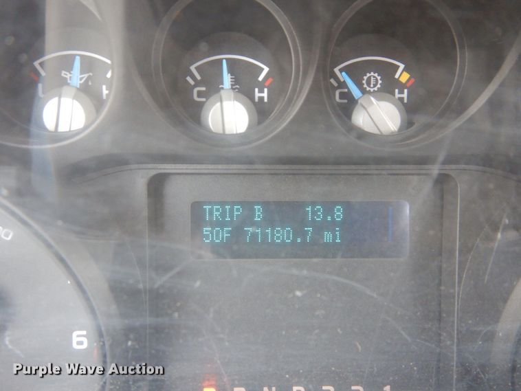 image for item DR8065 2014 Ford F450 Super Duty XL  truck cab and chassis