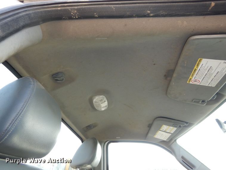 image for item DR8065 2014 Ford F450 Super Duty XL  truck cab and chassis